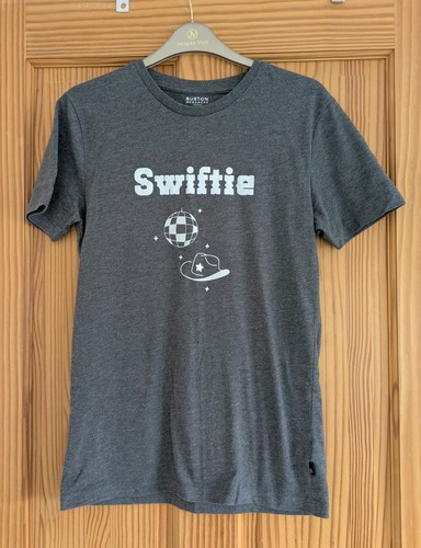 Taylor swift dark grey - taylor,